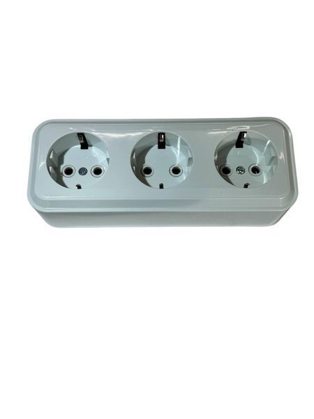 Розетка 3-тя зовнішня з з/к, IP 20, Premiera GISelt G 8003-62 G 8003-62 фото