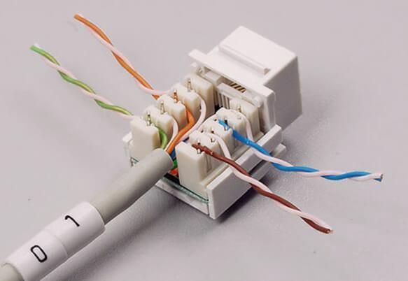 Кабель витая пара Cat 5e U/UTP PE 4х2х24 AWG, черный 305м "ЗЗКМ" Запорожье 7091003 фото