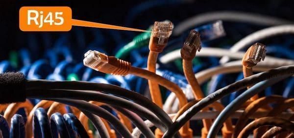 Кабель витая пара Cat 5e U/UTP PE 4х2х24 AWG, черный 305м "ЗЗКМ" Запорожье 7091003 фото