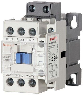 Контактор e.industrial.ukc.32.380, 32 А, 380 В, 3P, 1no+1nc i.0090031 для вмикання/вимикання промислового обладнання i.0090031 фото