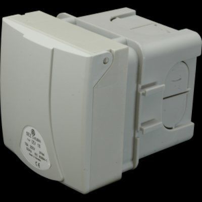 Розетка вбудована IZV в коробці з кришкою (IP 44), 16A, 400V, 5 полюса тм SEZ для підключення трифазних споживачів IZV 1653 фото